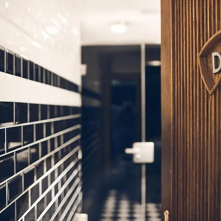 Hotel Art Tucholsky 3*