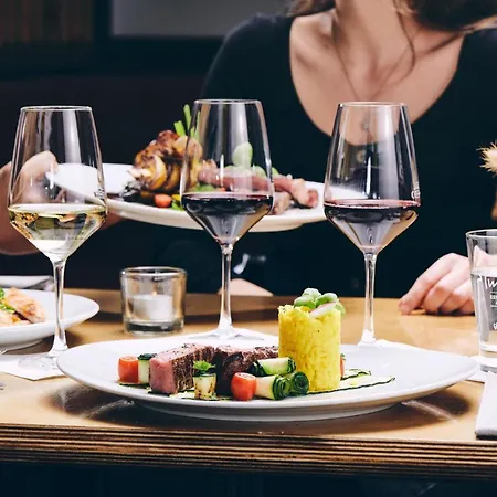 ホテル Art Tucholsky ボーフム