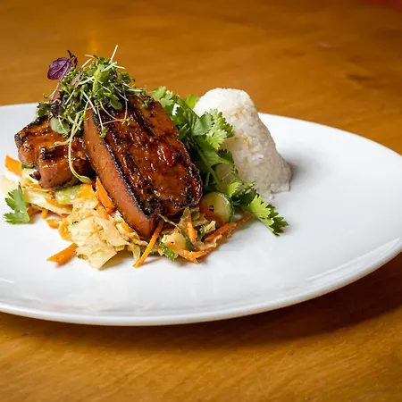 Art Tucholsky فندق 3*