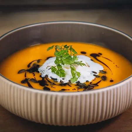 Art Tucholsky ホテル ボーフム