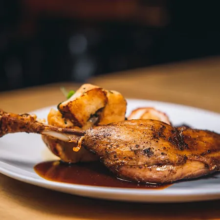 Art Tucholsky بوخوم