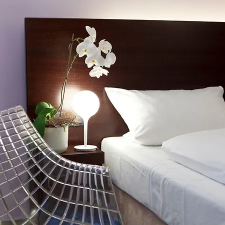 فندق Art Tucholsky 3*