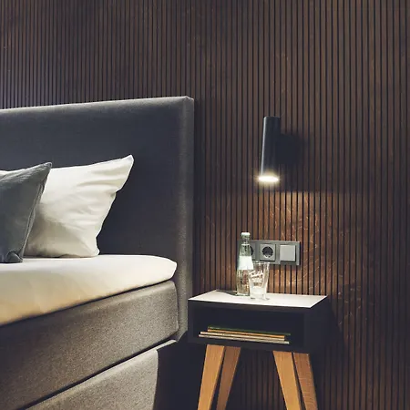 Art Tucholsky 3* بوخوم