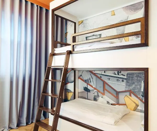 图霍尔斯基酒店 3*