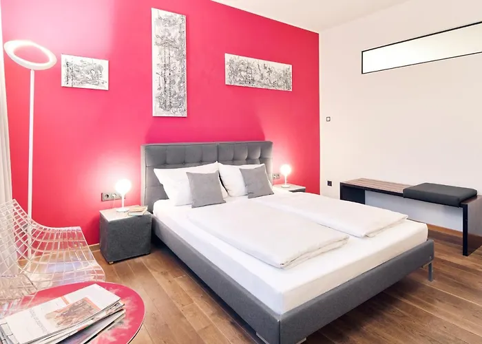 Hotel Art Tucholsky 3*