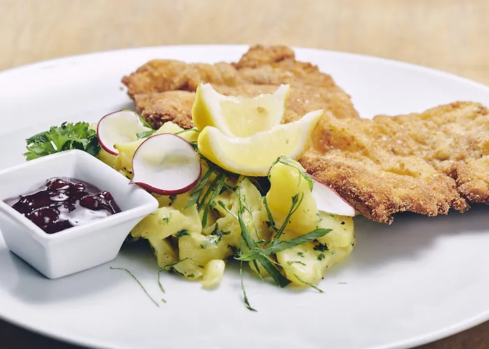 ホテル Art Tucholsky 3*