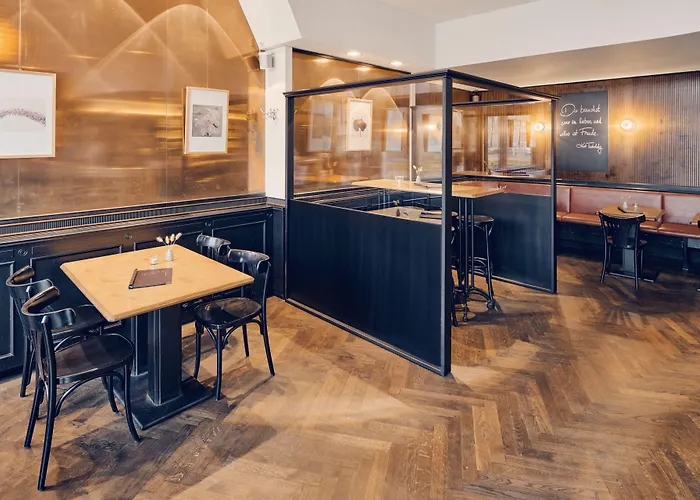 图霍尔斯基酒店 3*