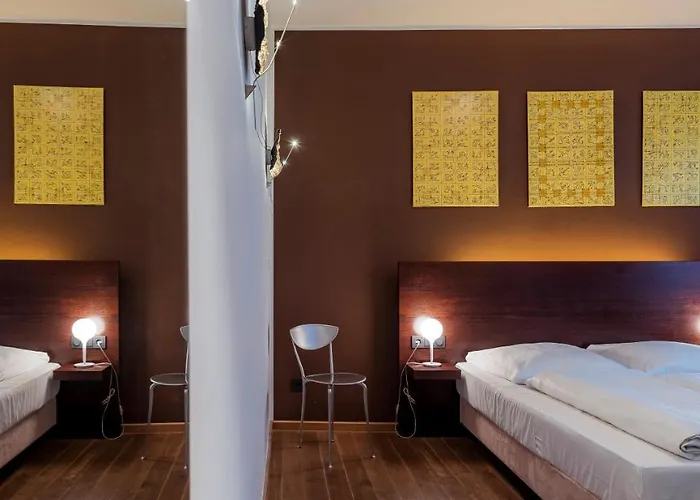 Hotel Art Tucholsky 3*